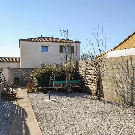 Amazing In Saint-nazaire-daude With Kitchen Holiday home *