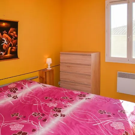 Holiday home Amazing In Saint-nazaire-daude With Kitchen