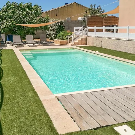 Amazing In Saint-nazaire-daude With Kitchen Dom wakacyjny Saint-Nazaire-d'Aude